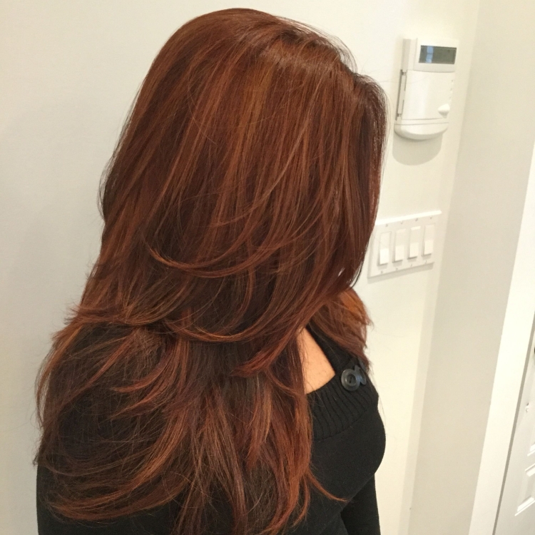 Шоколадно медный цвет волос