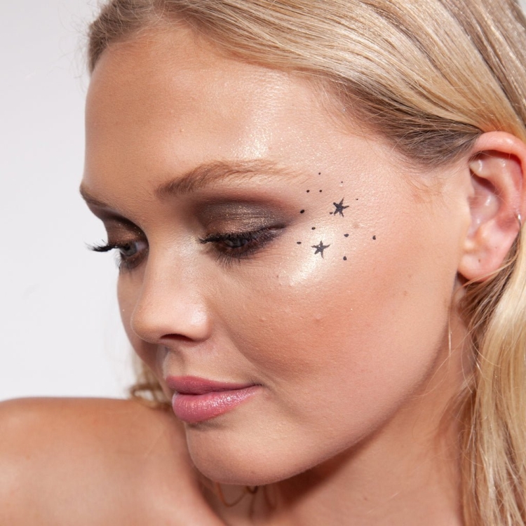 Макияж со звездочками