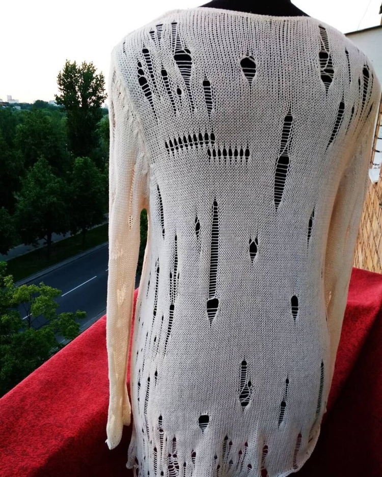 Свитер лакшери рвань