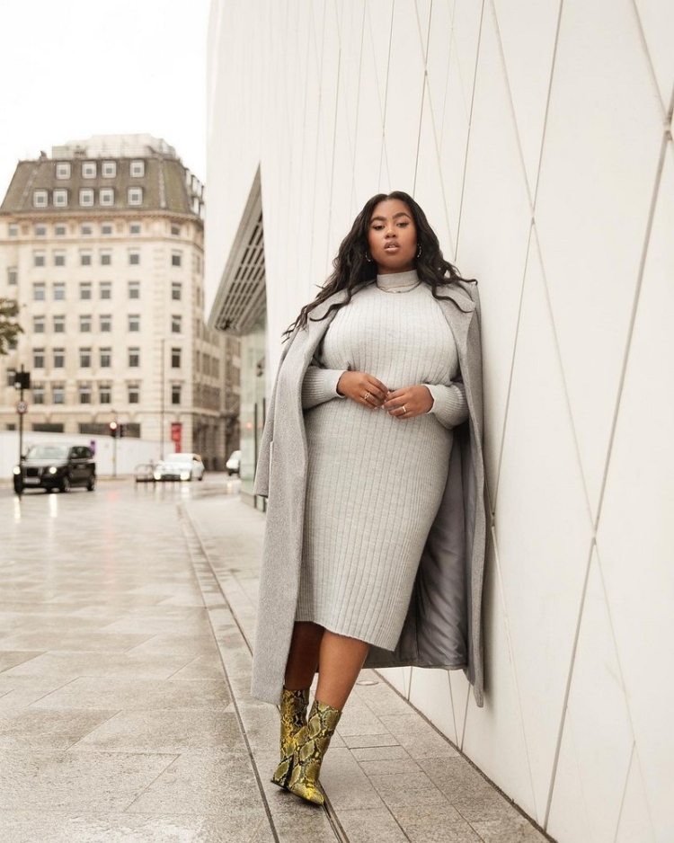 Пальто сайз плюс плюс 2022