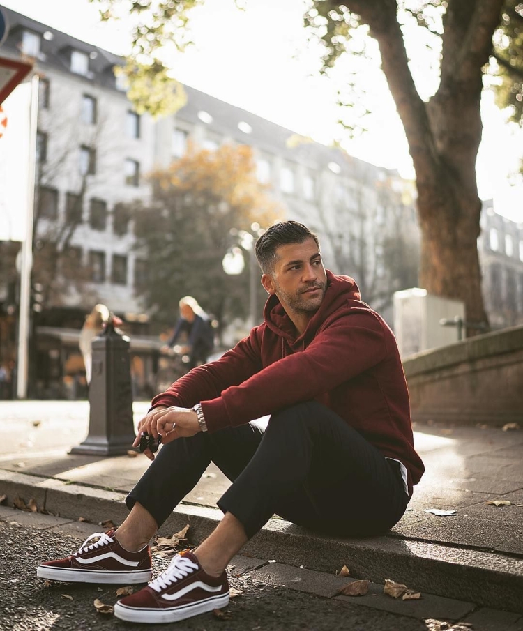 Фотосессия мужчины в городе