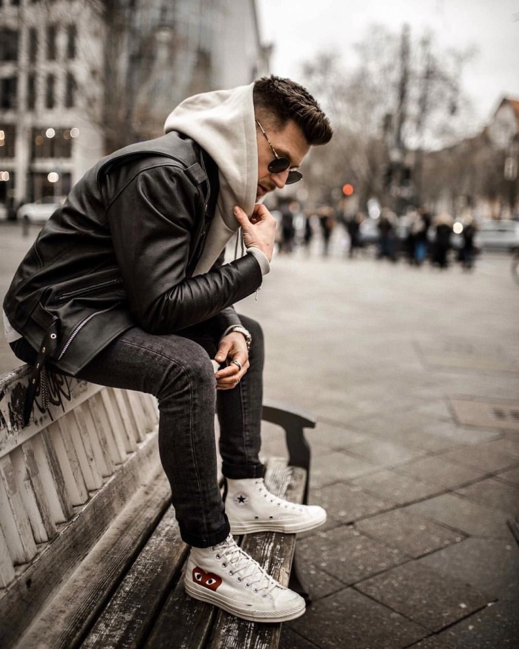 Уличная фотосессия парня