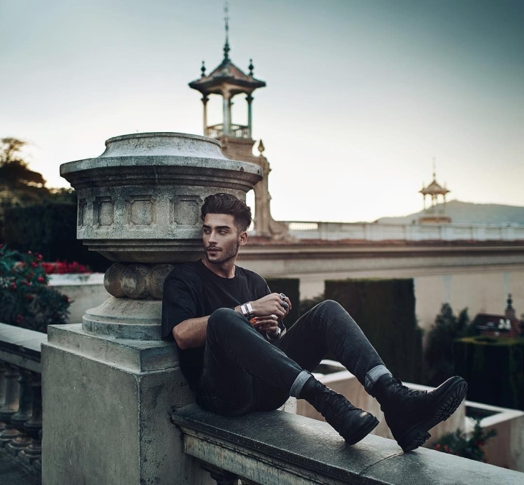 Мужская фотосессия на улице