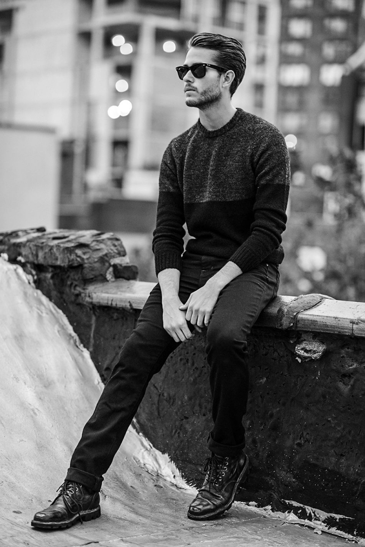 Адам Галлахер свитер