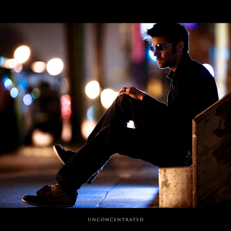 Ночная фотосессия мужчины