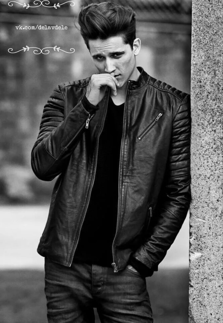 Дерзкая мужская поза