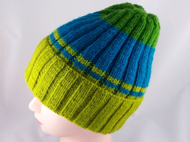 Шапка бини резинкой 2х2