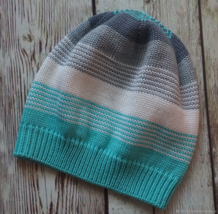 Шапка вязаная полосатая