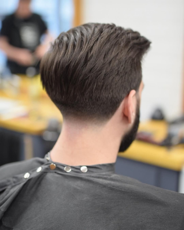 Мужская стрижка сзади коротко