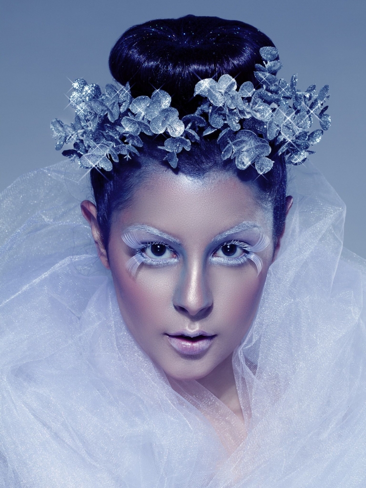 Ледяная прическа