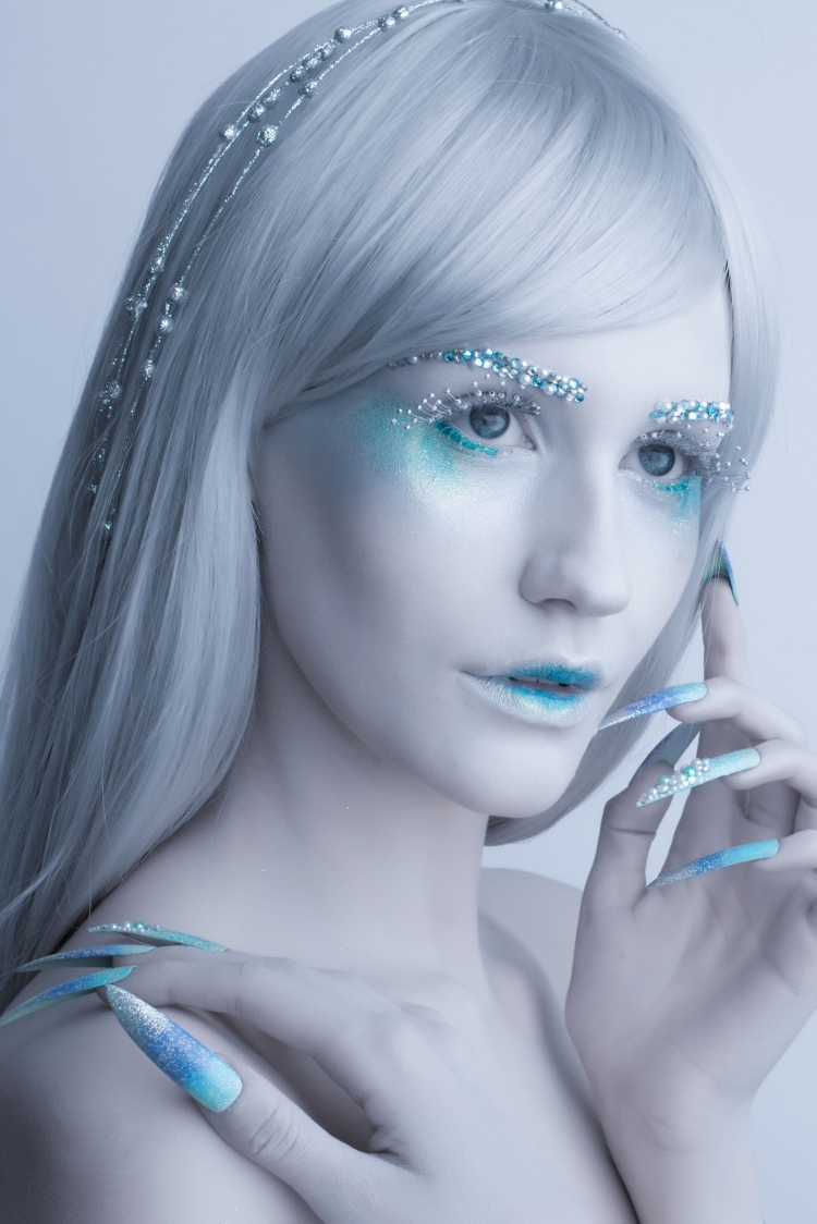 Мейк ап Ледяная Королева Снежная