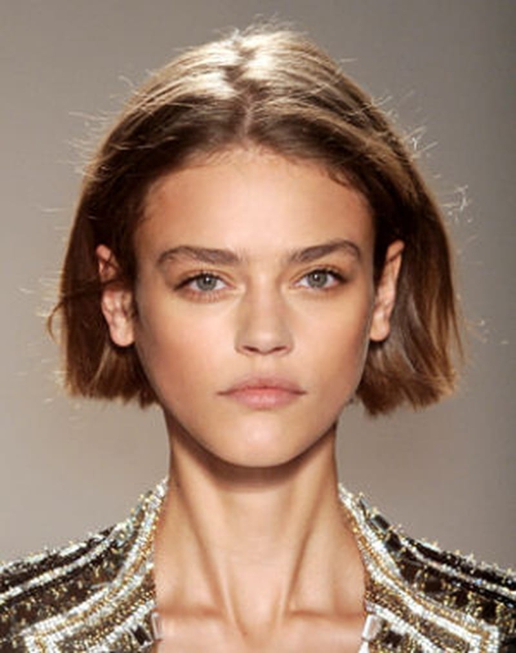 Прямой пробор на короткие волосы