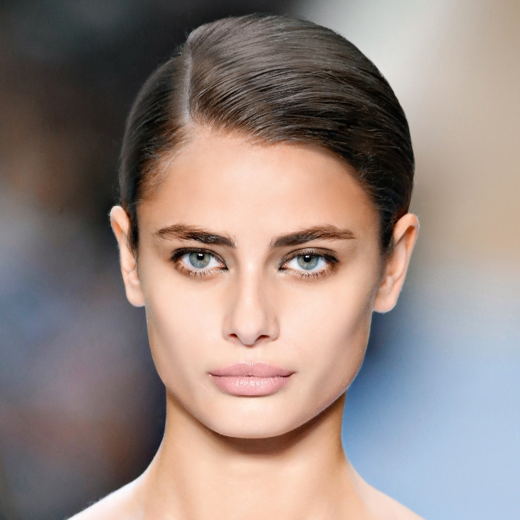 Широкий пробор