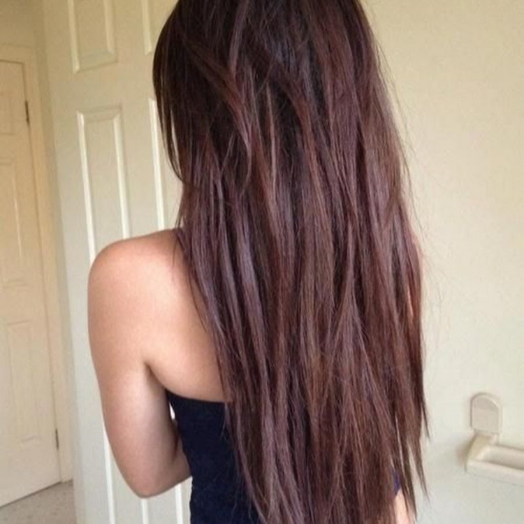 Каскад на длинные прямые темные волосы