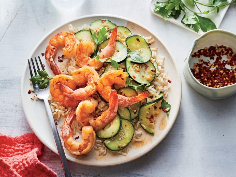 Полезный завтрак с креветками