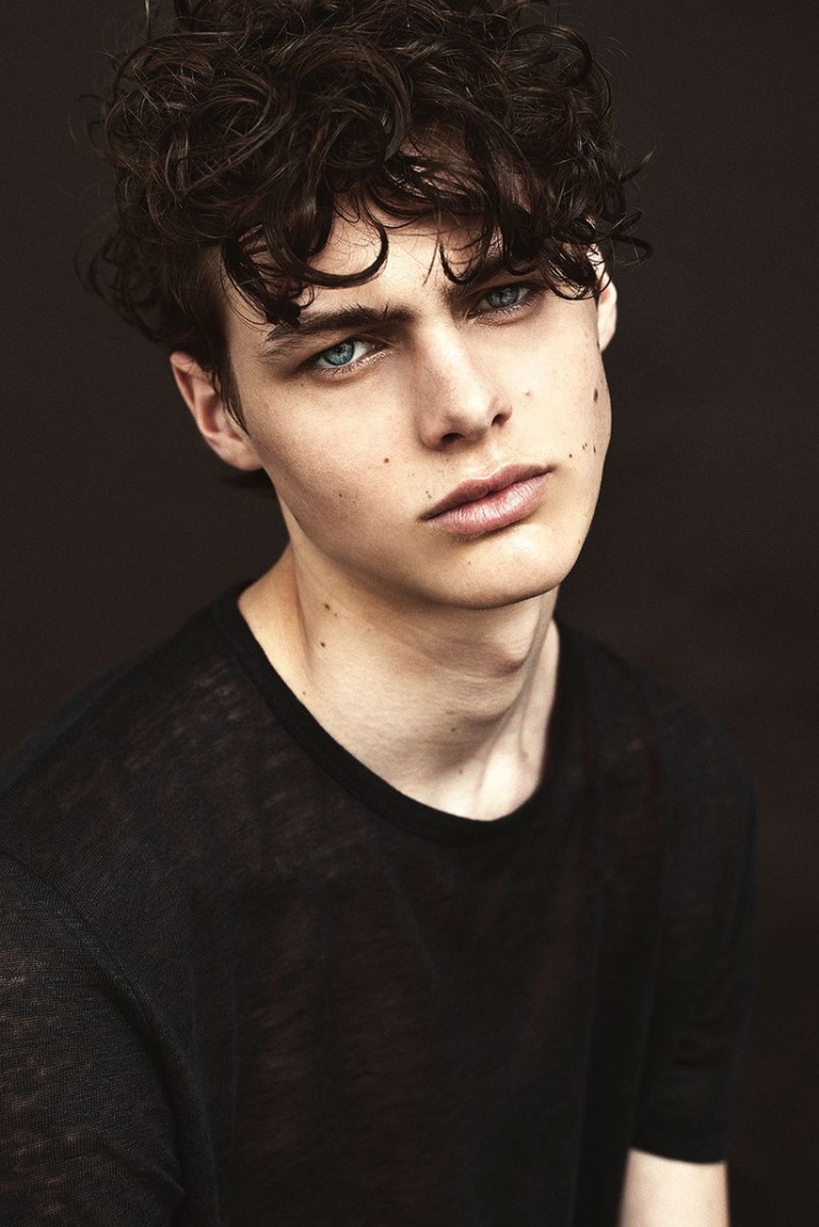 Джулиан Блэкторн актер