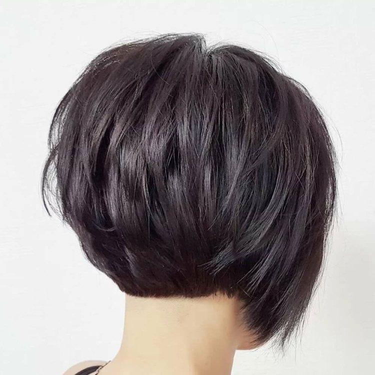 Каре Боб градуированное 2022