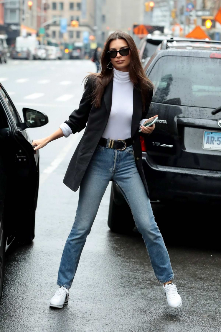 Эмили Ратажковски стрит стайл