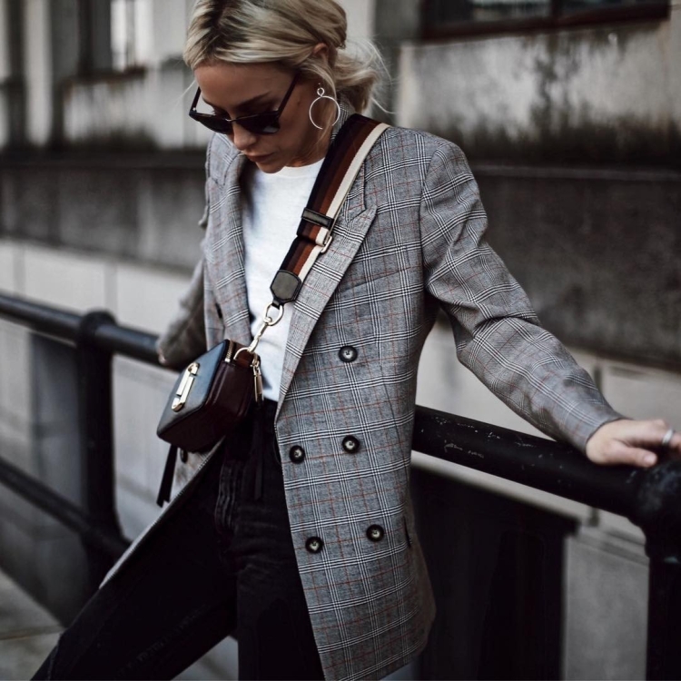 Образы с серым пиджаком