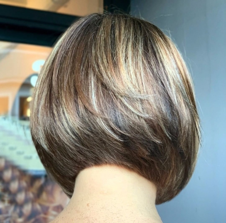 Стрижка Боб каре градуированное