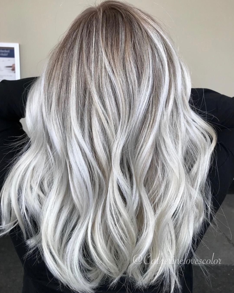 Жемчужно-пепельный цвет волос