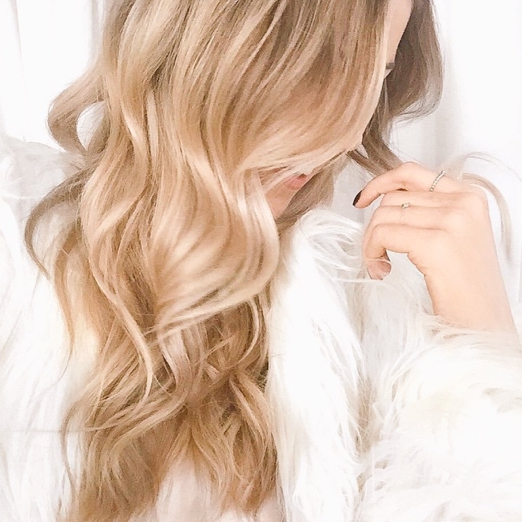 Ванильный цвет волос