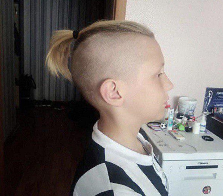 Прохор Ильиных прическа