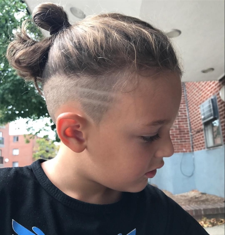 Прическа с хвостиком мужская детская