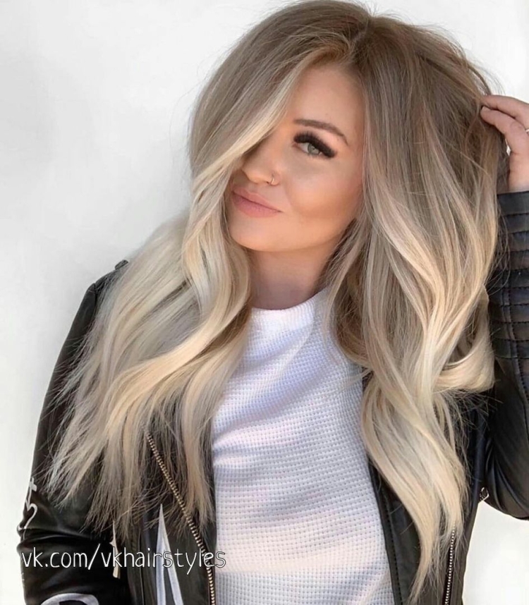 Пепельный балаяж 2022