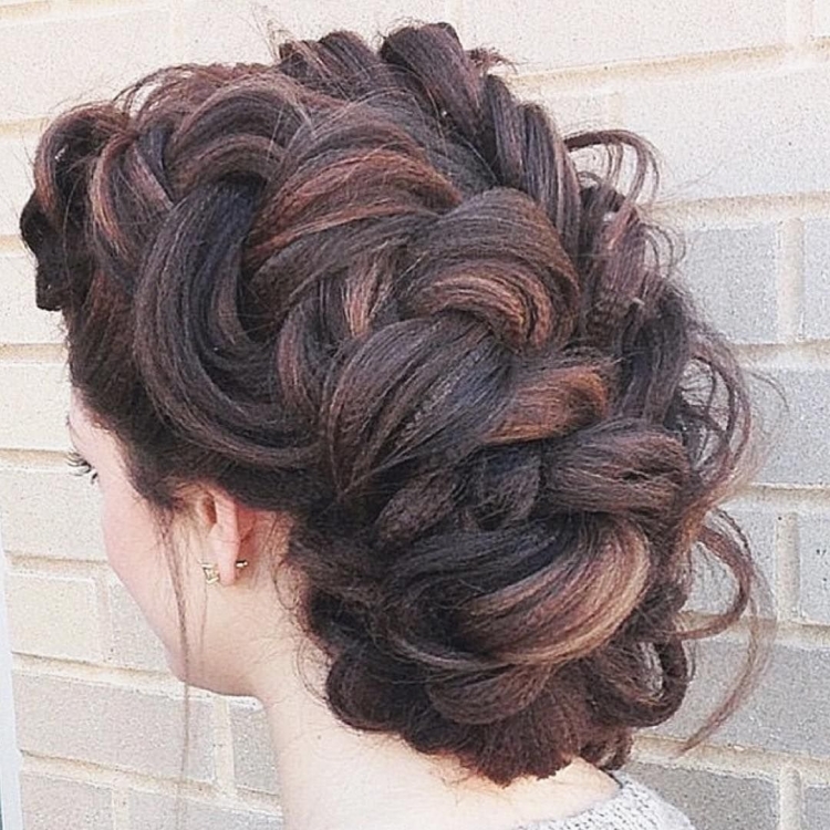 Прически с плетением на длинные тёмные волосы