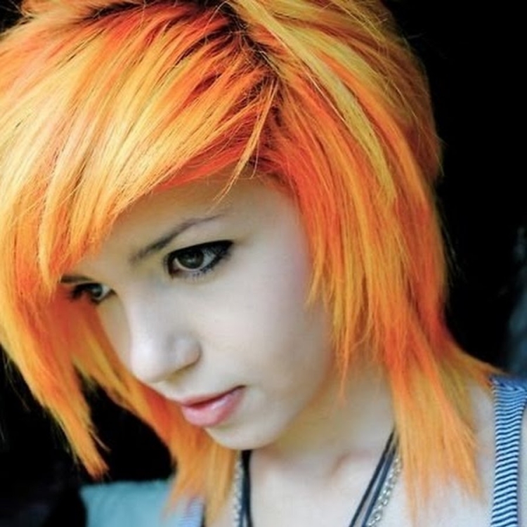 Стрижка эмо на короткие волосы