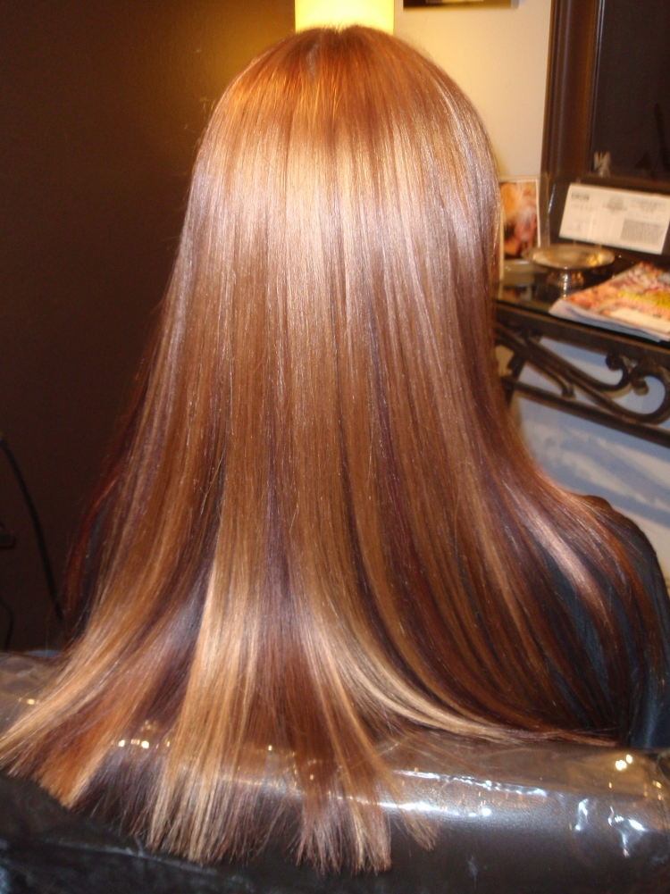 Мелирование и тонирование карамельным цветом