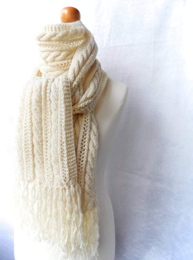 Шарф с косами спицами