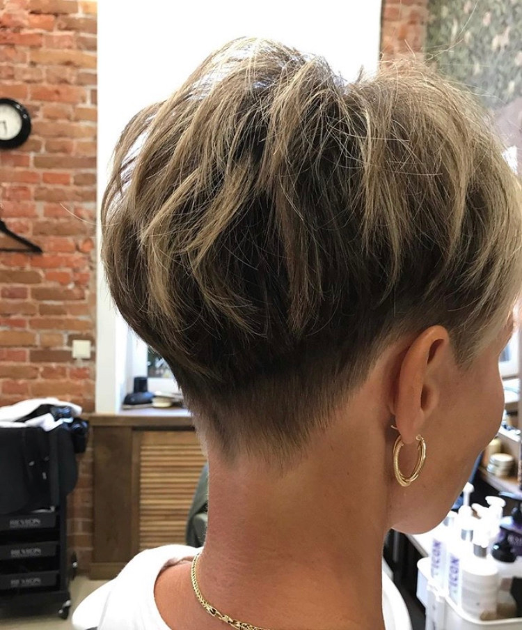 Короткие стрижки затылок под машинку