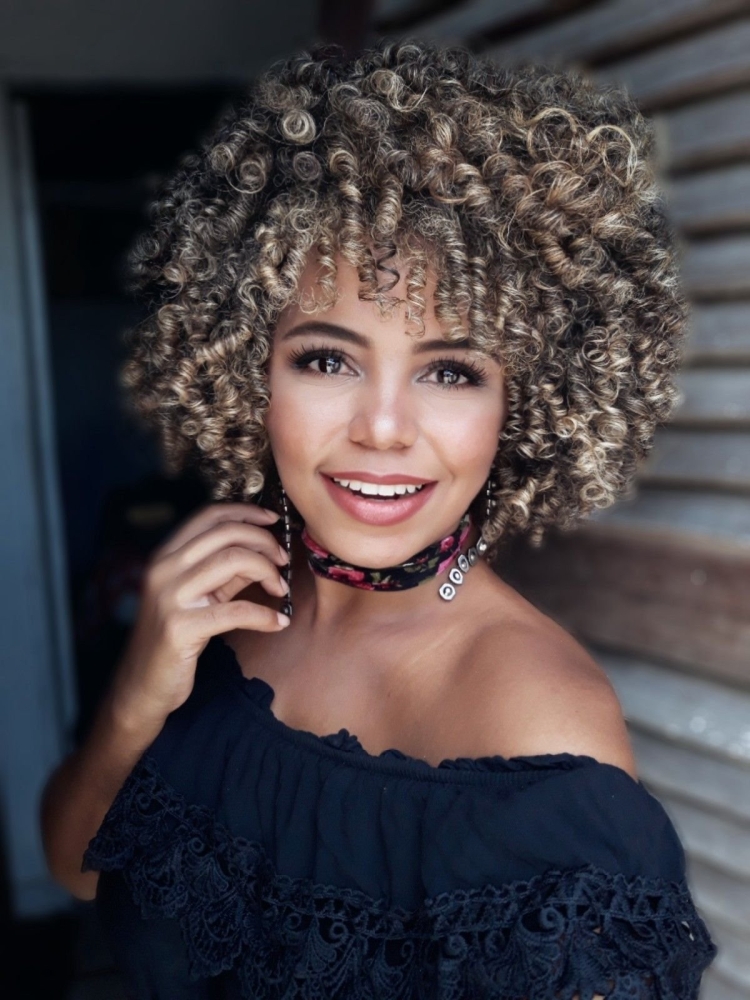 Jasmine Sanders кудри