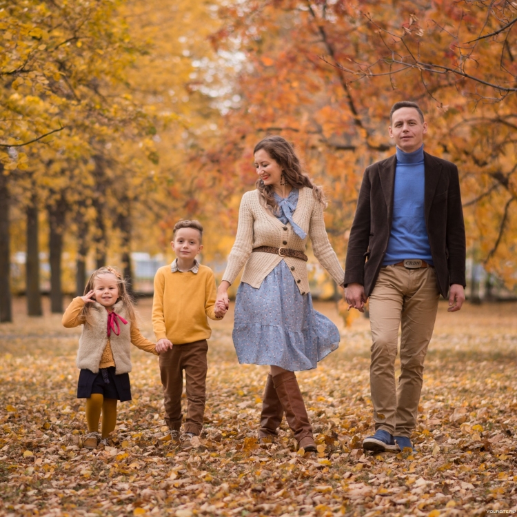 Семья осень