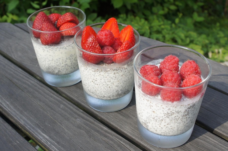 Семена чиа десерт с кокосовым молоком