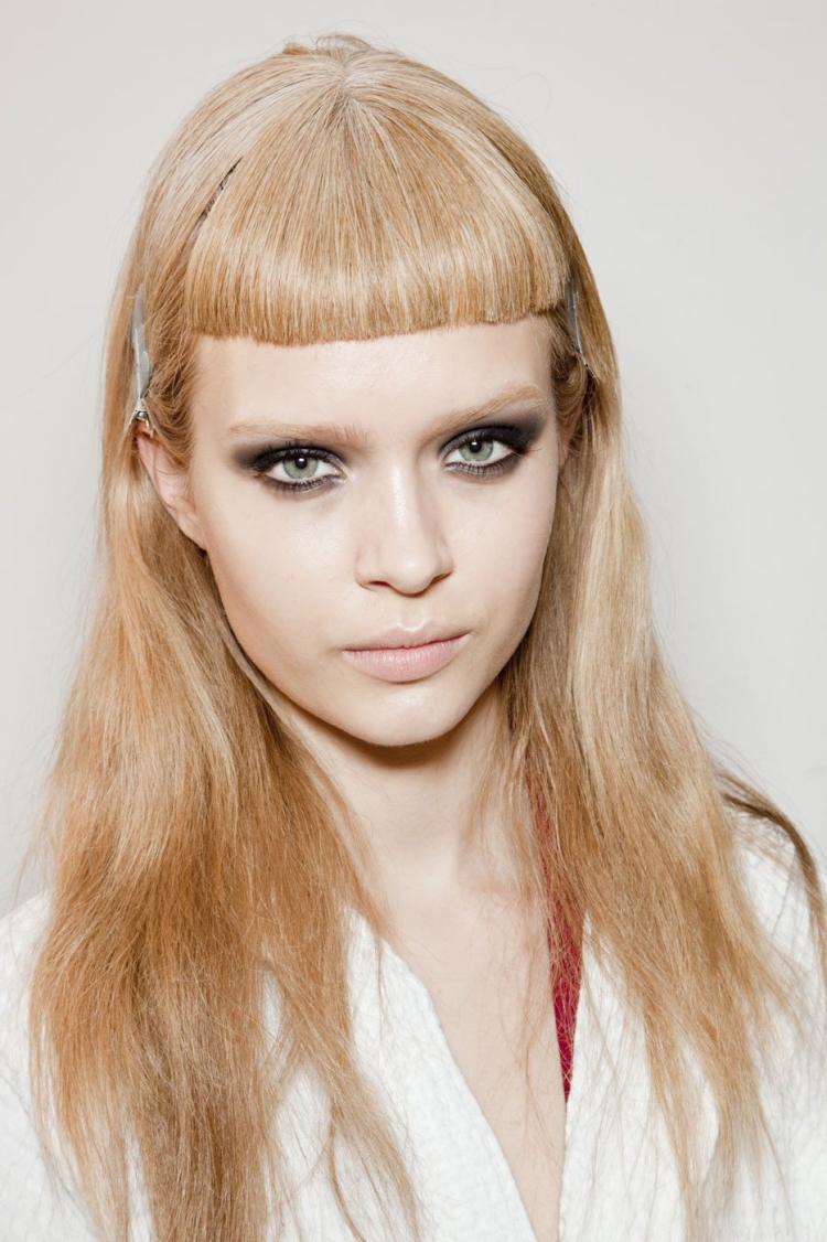 Супер короткая челка