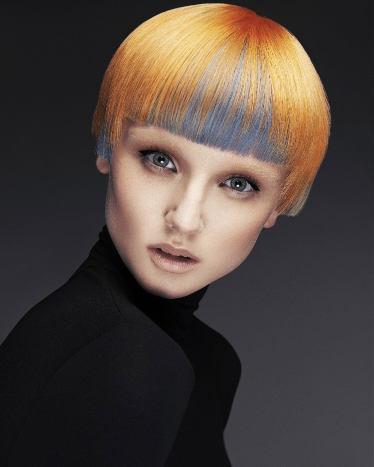 Чёлка полукругом короткая