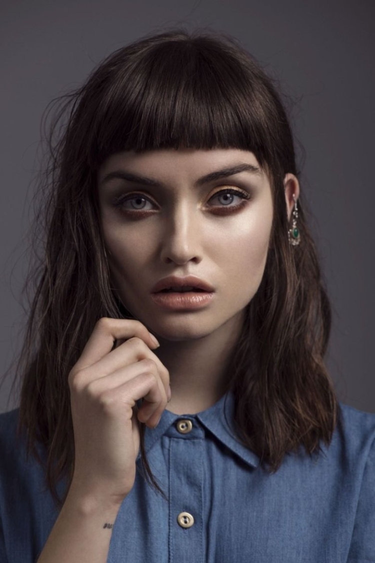 Короткая челка