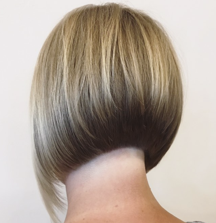 Боб каре с удлинением затылок