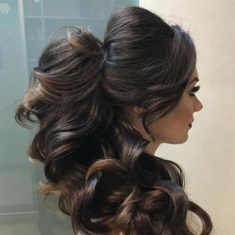 Кудри с начесом на длинные волосы