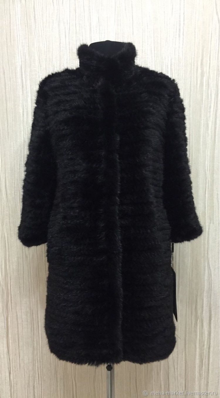 Пальто из вязаной норки