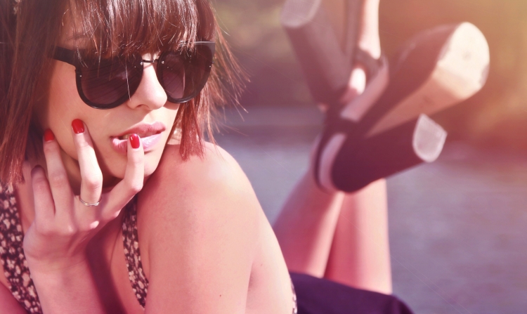 Девушка в очках