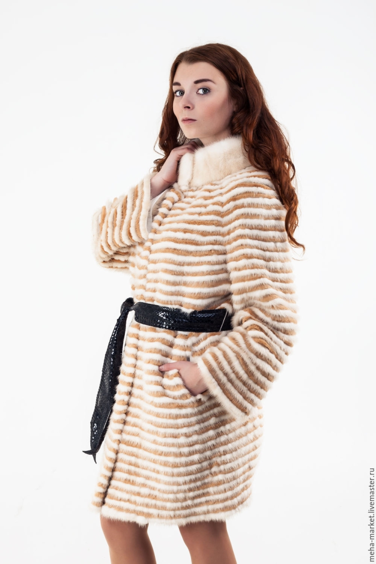 Меховое пальто на трикотажной основе