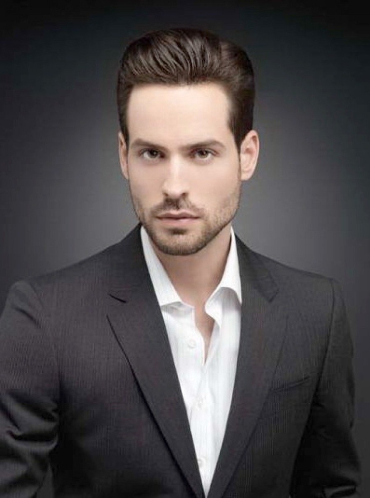 Классическая прическа мужская