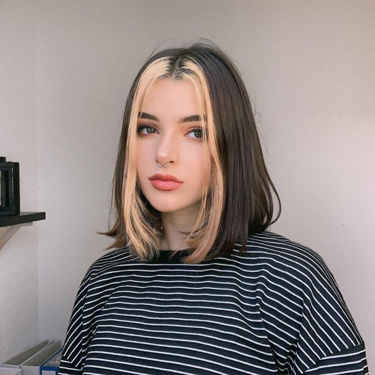 Эмили Волкова