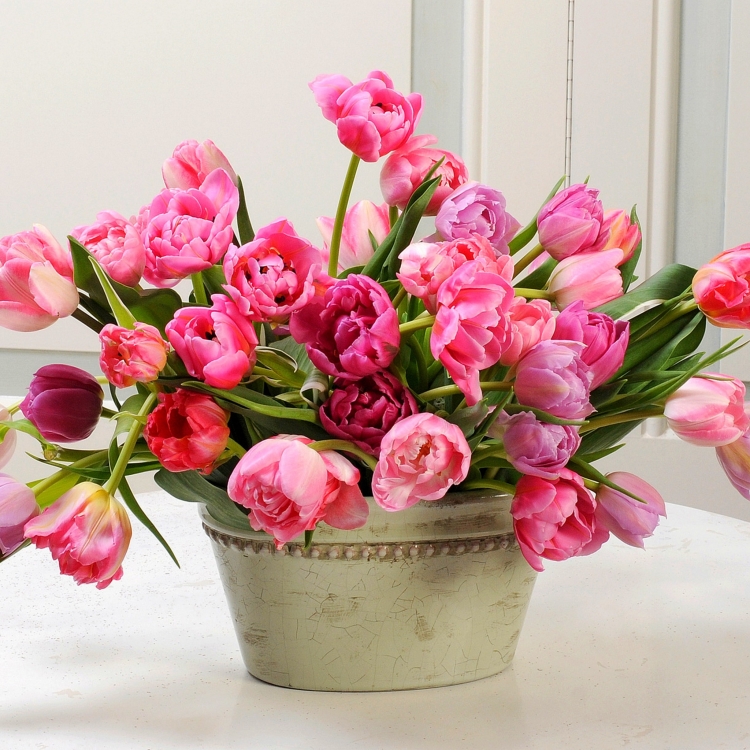 Красивый весенний букет