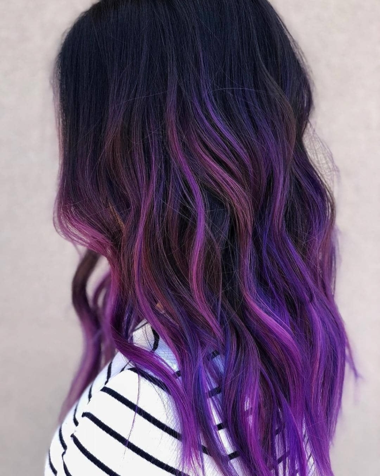 Фиолетовые пряди