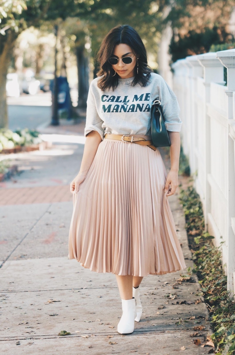 Лук с плиссированной юбкой